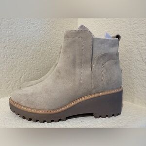 DOLCE VITA Rielle Wedge Bootie Size 10